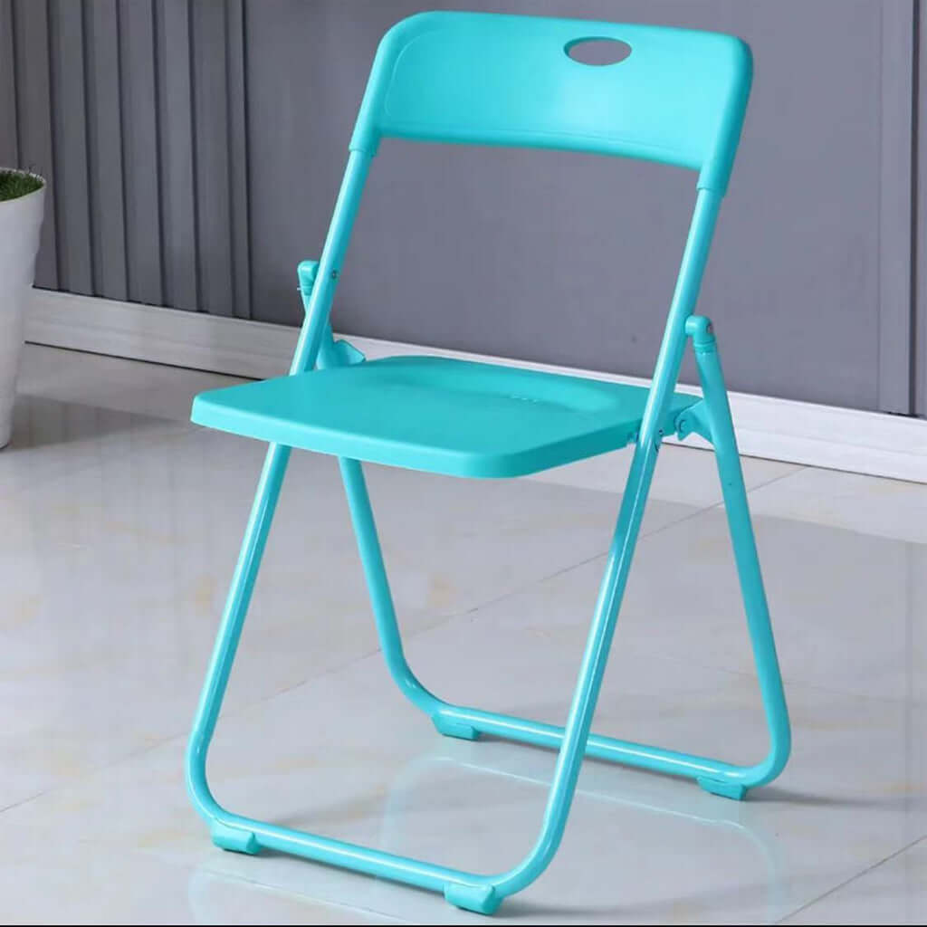 Metal Outdoor Chairs – Perfect for Stylish Dining Tables – On Sale Now